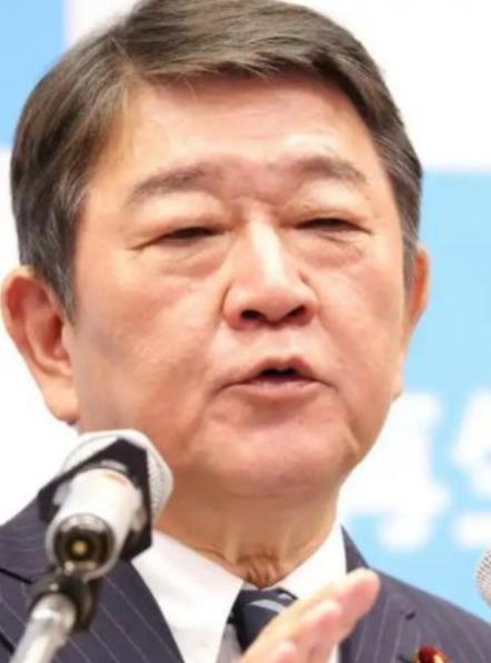 日本非要捧着南海非法仲裁当回事，那咱就用它自己推崇的这套规则说事，真按这套逻辑衡