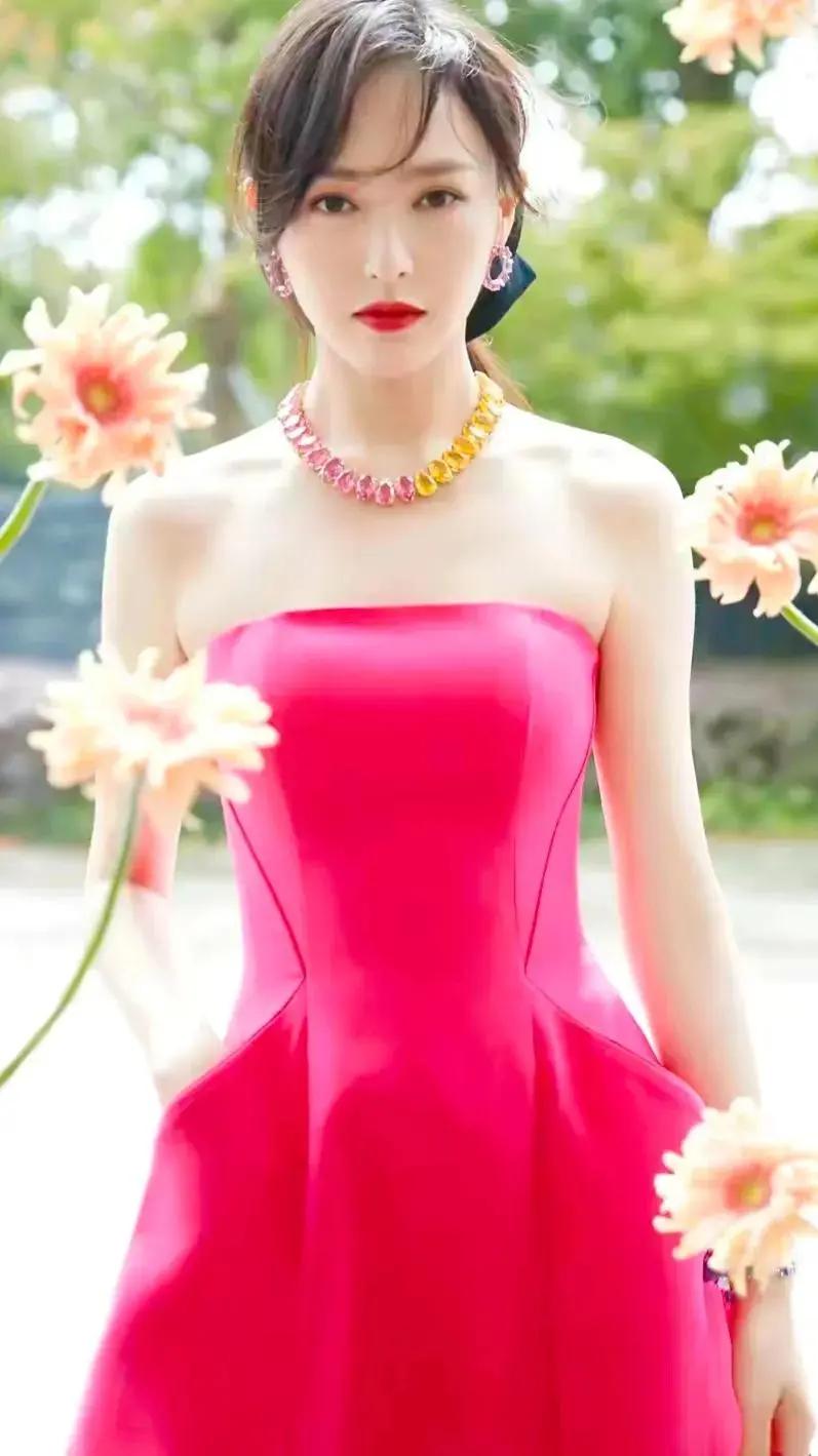 80条生存忠告刷屏！成年人的清醒，都藏在这些扎心实话里
 
一份囊括生活、职场、