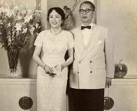 1992年，一生生性风流，飞扬跋扈的孔令侃在纽约公寓里离世，去世前身边竟空无一人