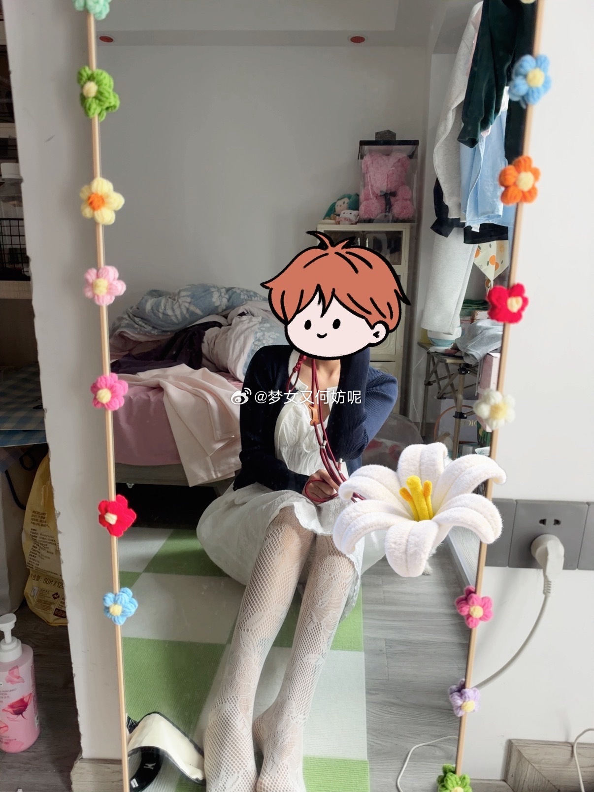 衣服买回来后就放在衣橱一次也没有穿过 ​​​