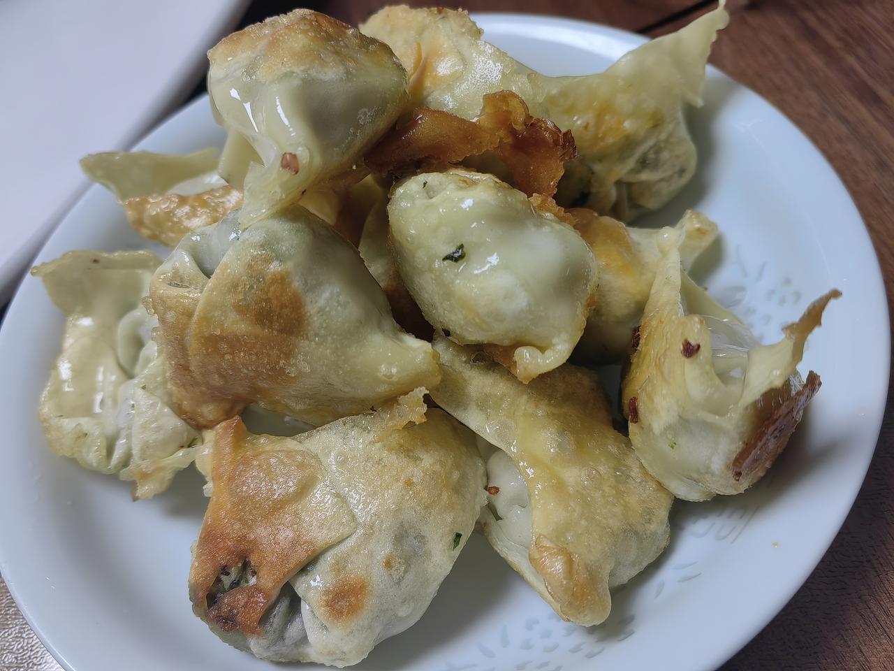 煎馄饨。我的爱。