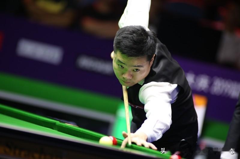 默契斯诺克，丁主任与赵帅哥的巅峰对决！

      丁俊晖和赵心童的斯诺克世锦