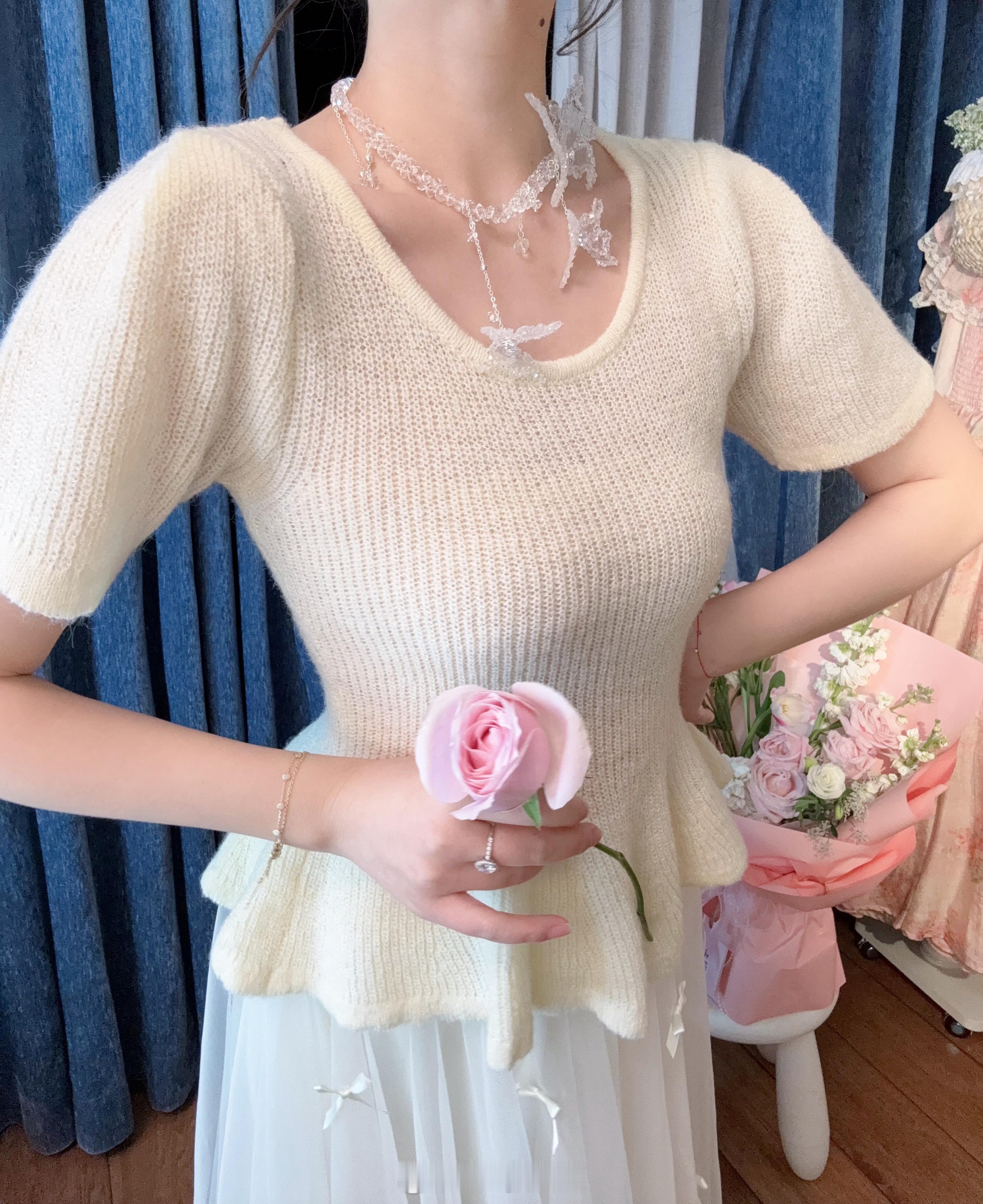 2.21 20:00  🆕  🌸春日温柔风来袭～掐腰针织T恤，三色可选米白如