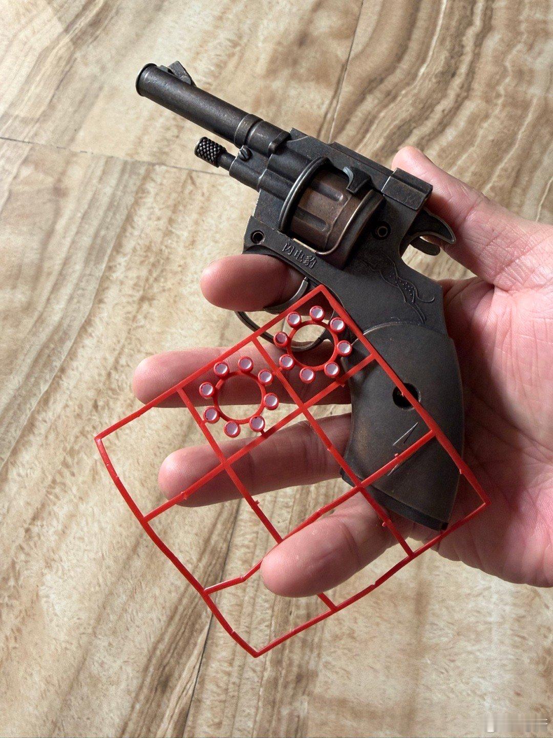 这不我小时候的玩意儿吗？玩过这个的孩子都多大了？ 