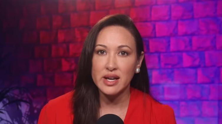 美国一名美女主播一句话捅破窗户纸，她表示：中国在为中国而战，而美国的统治阶层在为