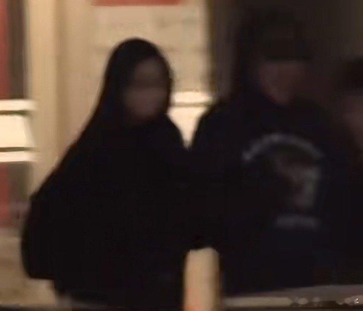 胡彦斌易梦玲牵手逛街后一起回家谈了吗？