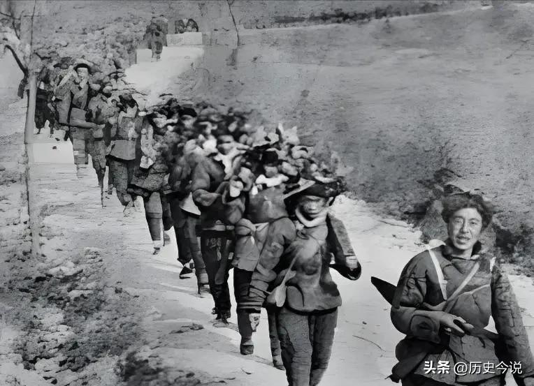 授衔惊闻新任命！无职军长掏耳不敢信，转身镇守祖国南大门
 
阅读此文前，诚邀您点