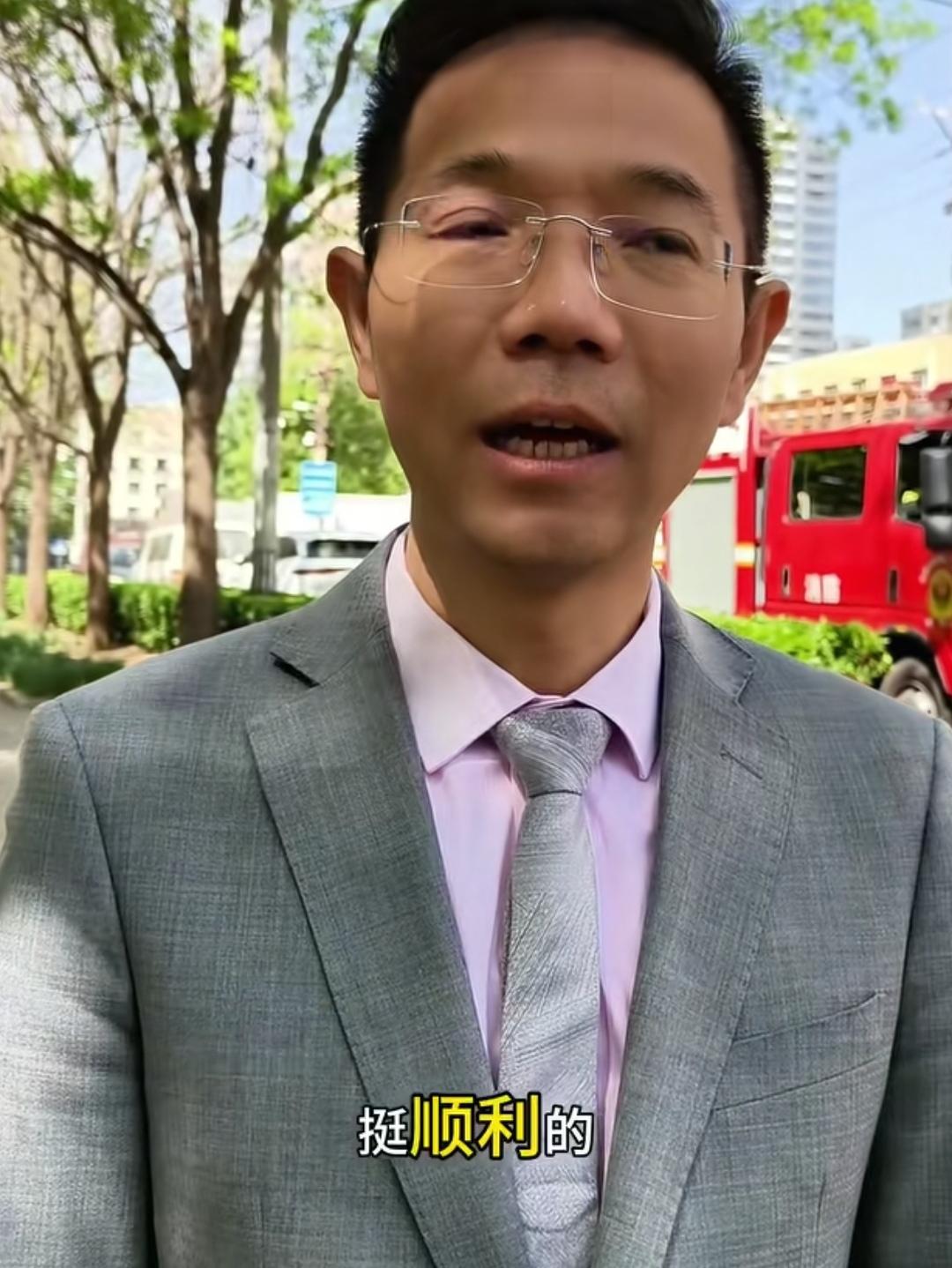 李律高院听证顺利推进，新证据新意见当庭提交
 
今日中午，李律更新动态，上午在北