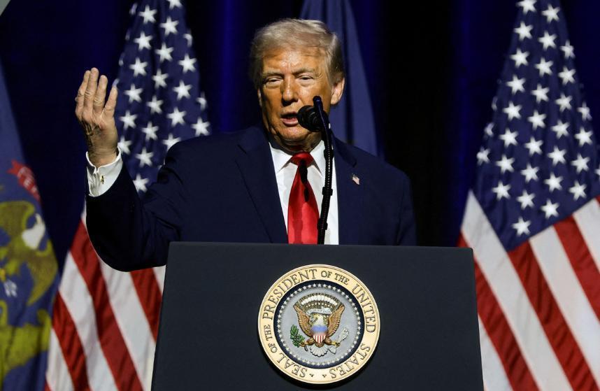 华盛顿国会山深夜紧急启动全员表决流程，整场拉锯磋商持续通宵，凌晨三点半敲定最终投