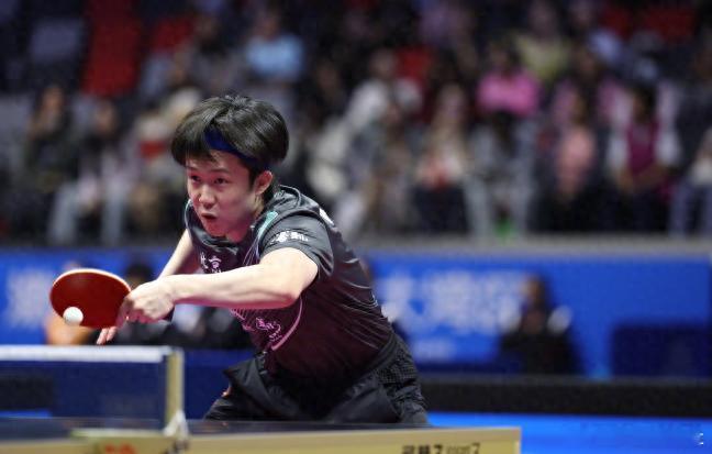 11月18日，澳门第十五届全运会乒乓球男团1/4决赛打响，马龙和王楚钦领衔的北京