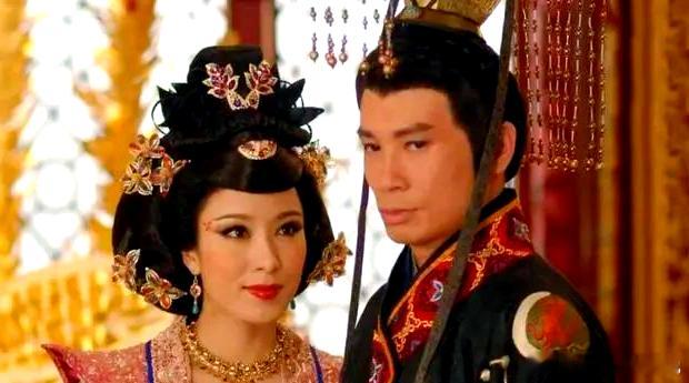 唐宪宗醉酒后，见郭贵妃不在，对其侍女郑氏说：“听说相士算出你能生天子，我来试试。