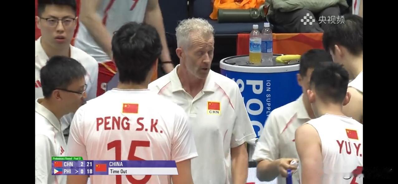 中国男排亚运会小组赛第二轮比赛结束，中国男排不负众望以3-0战胜菲律宾男排，在已