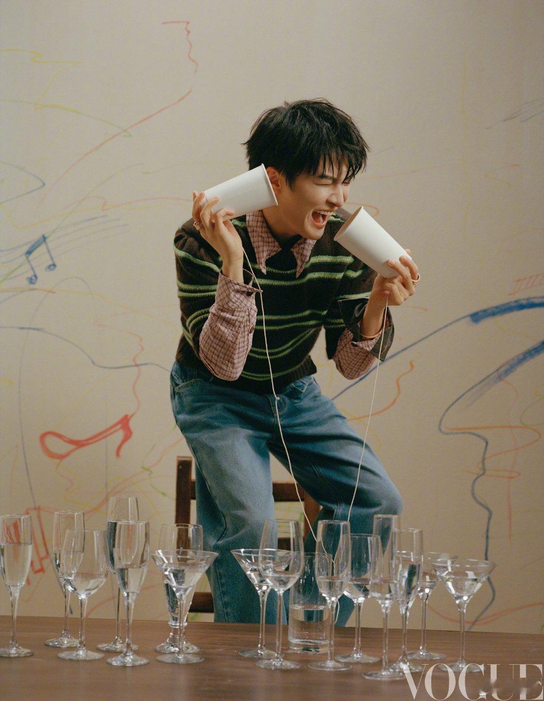 周深VOGUE销量 周深VOGUEMAN杂志在无组织无预热情况下，粉丝冲刊销量?