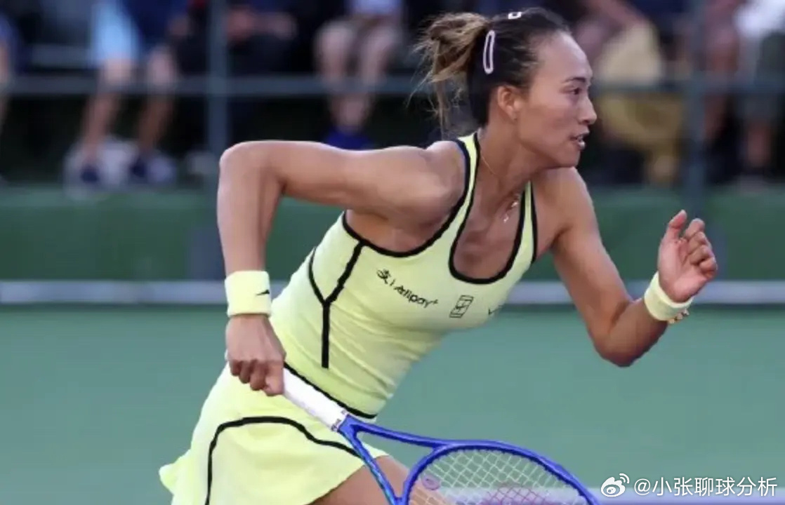 郑钦文回应一轮游：球场有点冷还比较吵 球拍磅数也不是我想要的3月8日，郑钦文在W