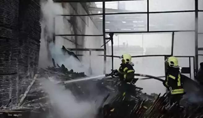 当地时间7月13日，乌克兰总统泽连斯基在社交媒体上发文称，俄罗斯对乌克兰发起了为