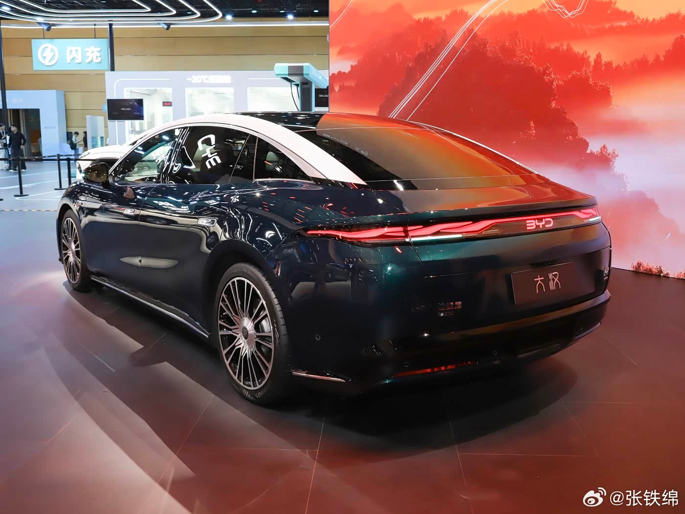 全体起立！比亚迪大汉上市 ，续航1008公里D级轿车23.59万！车长5米256