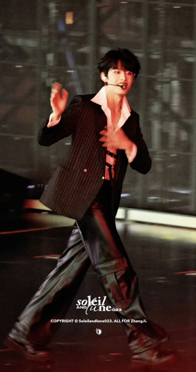 张极十九岁生日特别企划征集问答家人们冲起来！张极十九岁生日特别问答企划上线！这个