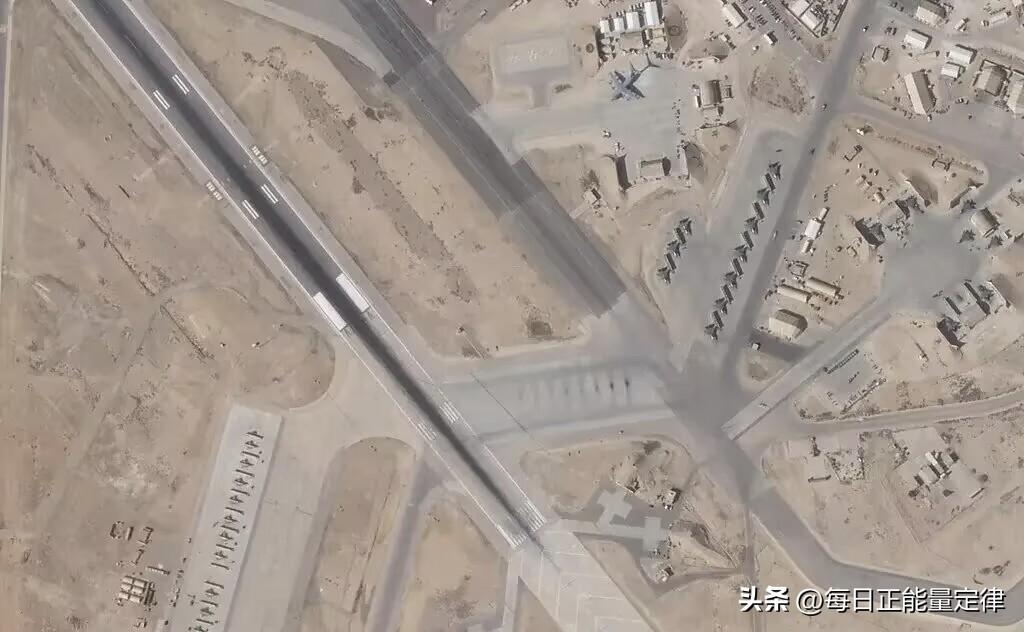 就在刚刚，中东又传出了震动全球的大动静。

当地时间3月4日，伊朗伊斯兰革命卫队