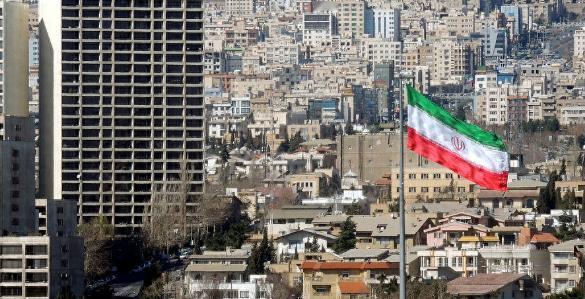 伊朗传来消息！

2026年4月15日，伊朗扔出了一颗让全世界都傻眼的 “精神核