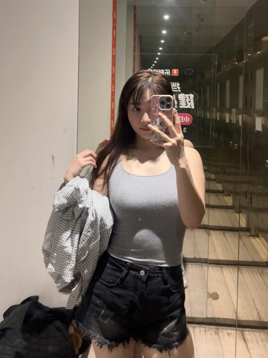 都在找BBW 真出现你又不说话了
