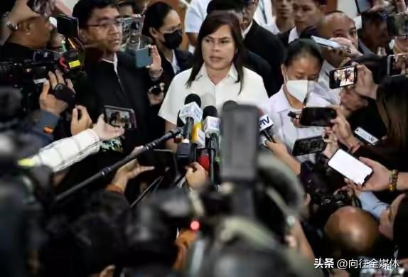 参议院上演权力拉锯战，萨拉弹劾开庭在即，16票定罪门槛成最大悬念
 
菲律宾众议