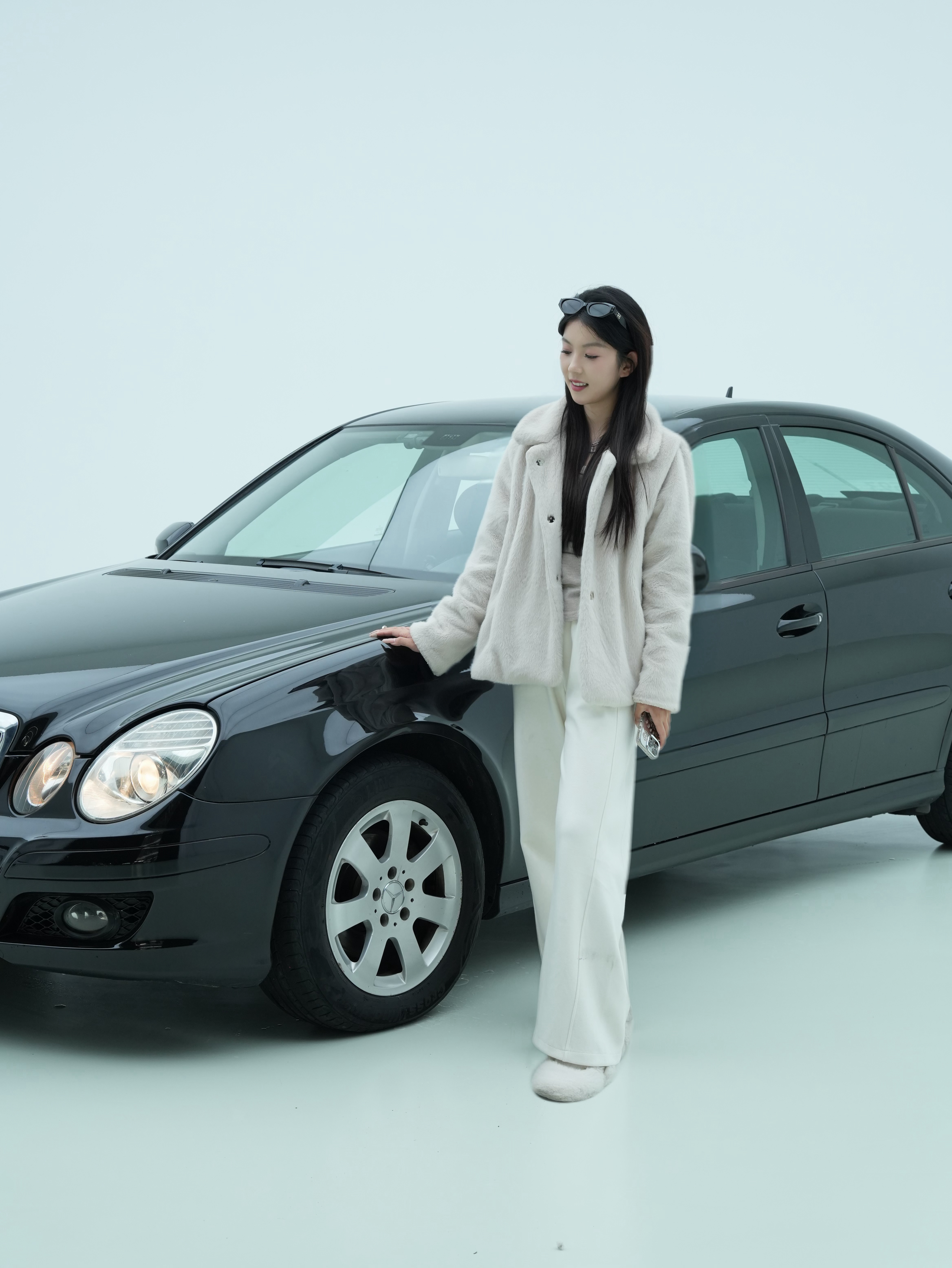 「新亭口片场」位于安亭，抗博团队和政哥团队，布置的很用心！上海车媒朋友们，又多了