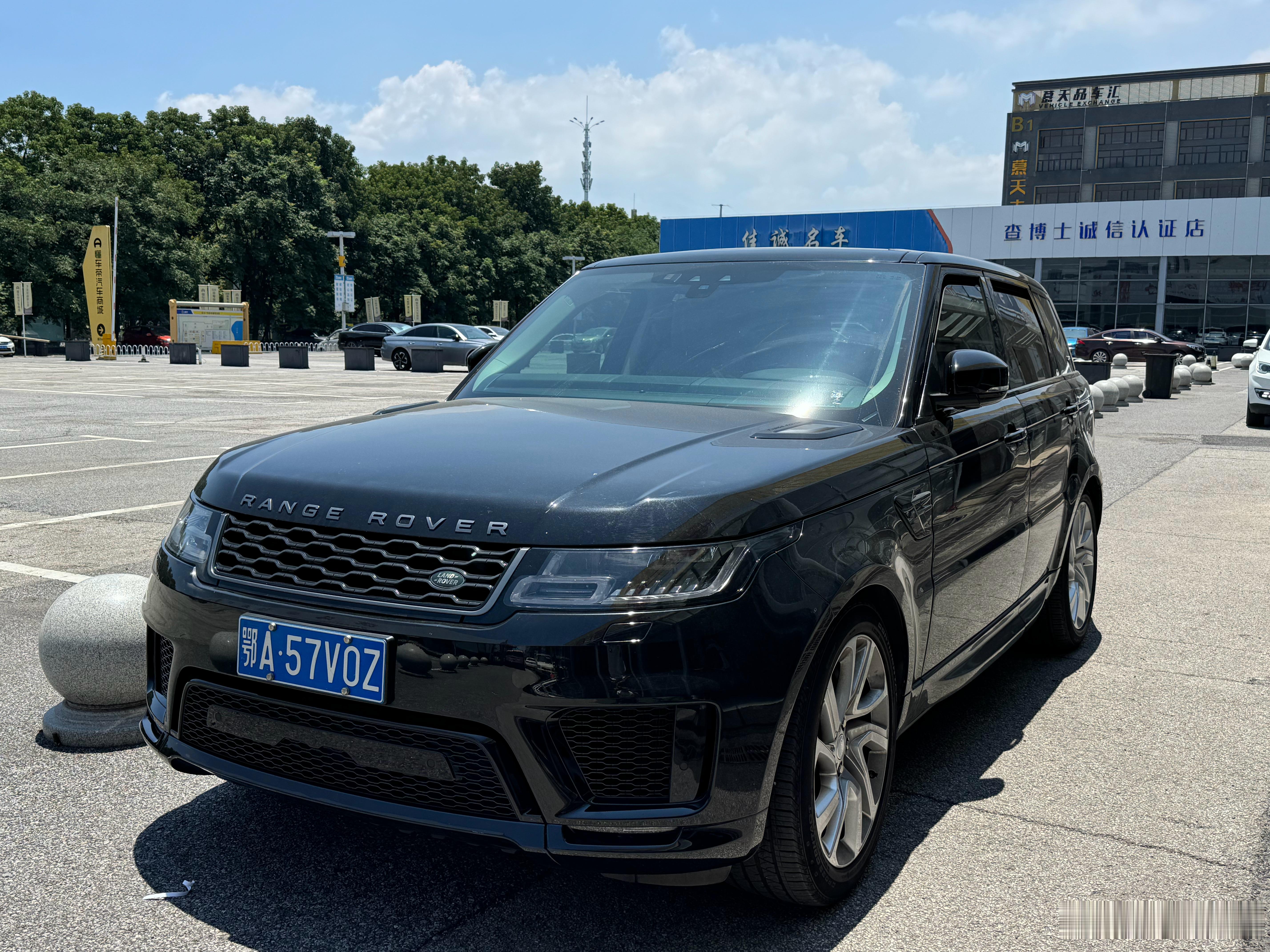 最新到店2018款路虎揽胜运动 3.0 V6 SC HSE  DYNAMIC指导