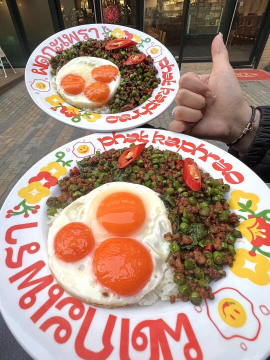 在上海 吃到了我的梦中情饭…..！！