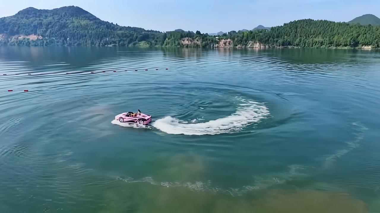 ［阆中江上水上乐园，冲浪、闯关、水上跑车一站式畅玩］

炎炎夏日，亲水消暑再添新