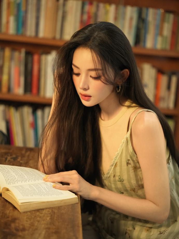 你觉得哪位女演员最惊艳?
文艺女神范，