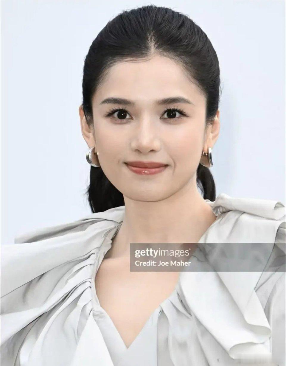 周也终于能赢过张婧仪一次了 ​​​