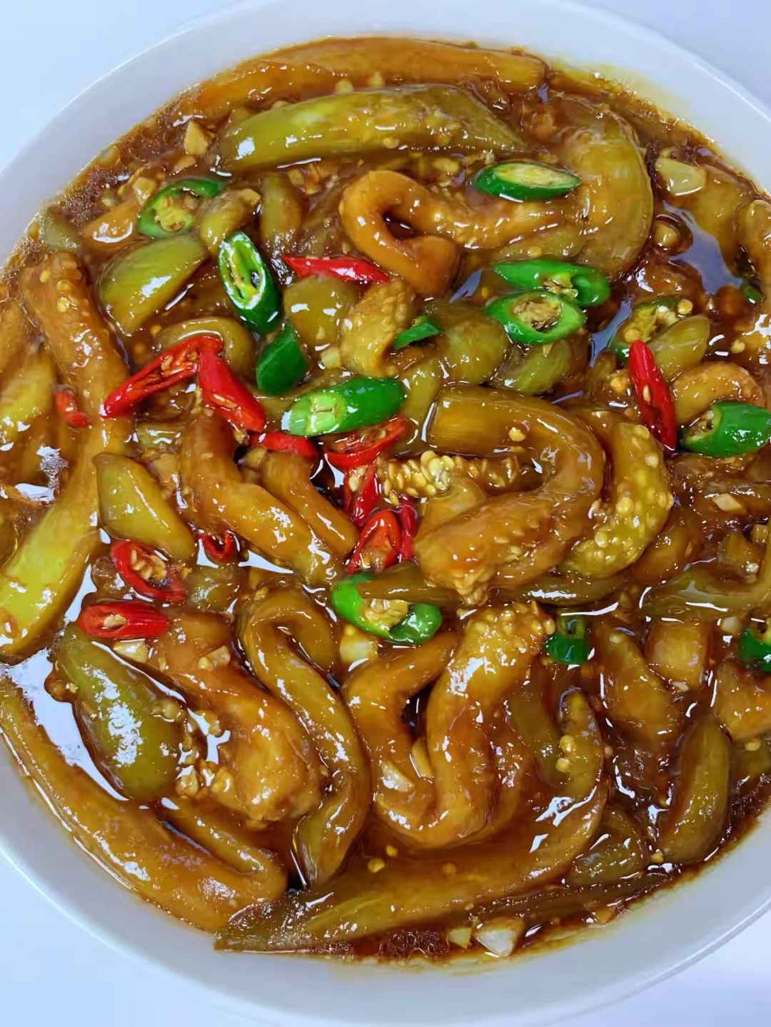 讨好型人格请反复阅读 讨好型人格我们讨论可不少，接着说就是她们把“被接...