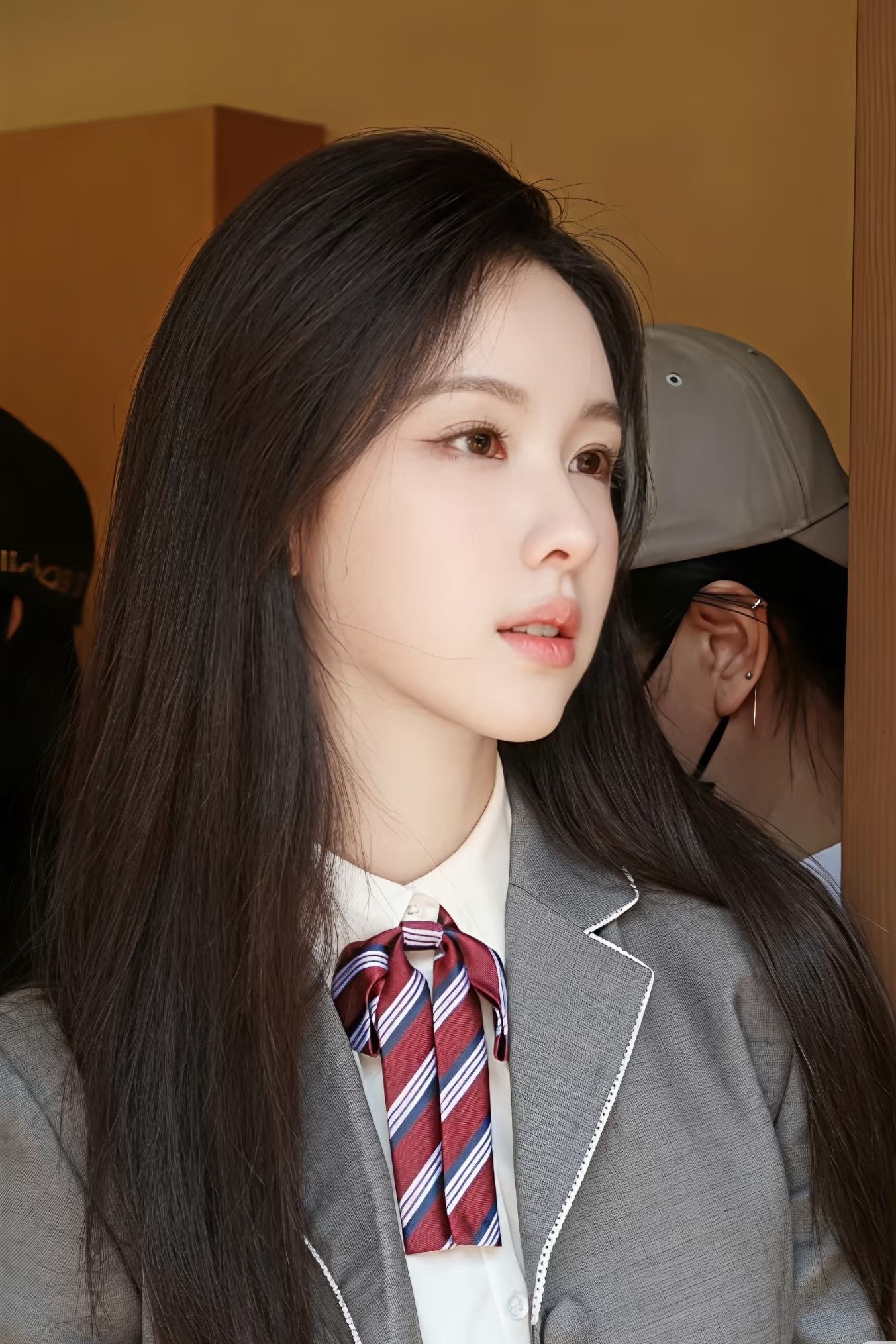 存一些内娱女明星穿校服制服的样子各个都是校园小说女主的脸 
