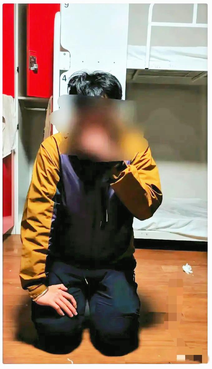 一个22岁中国女孩在韩国青旅醒来，浑身被日本男子泼满排泄物，施暴者隔天竟堂而皇之