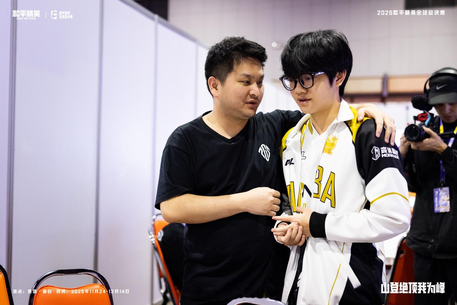 在线品鉴和平精英全球总决赛 绿组最后一天啦！大家坚持住！尽力就好