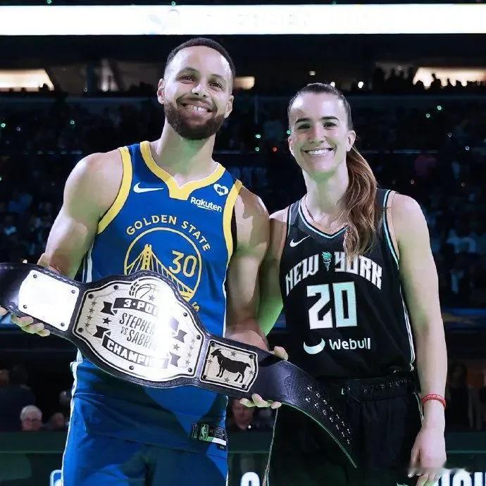 2025年NBA全明星赛总结：争议与亮点并存  
今天是2025年2月18日，N