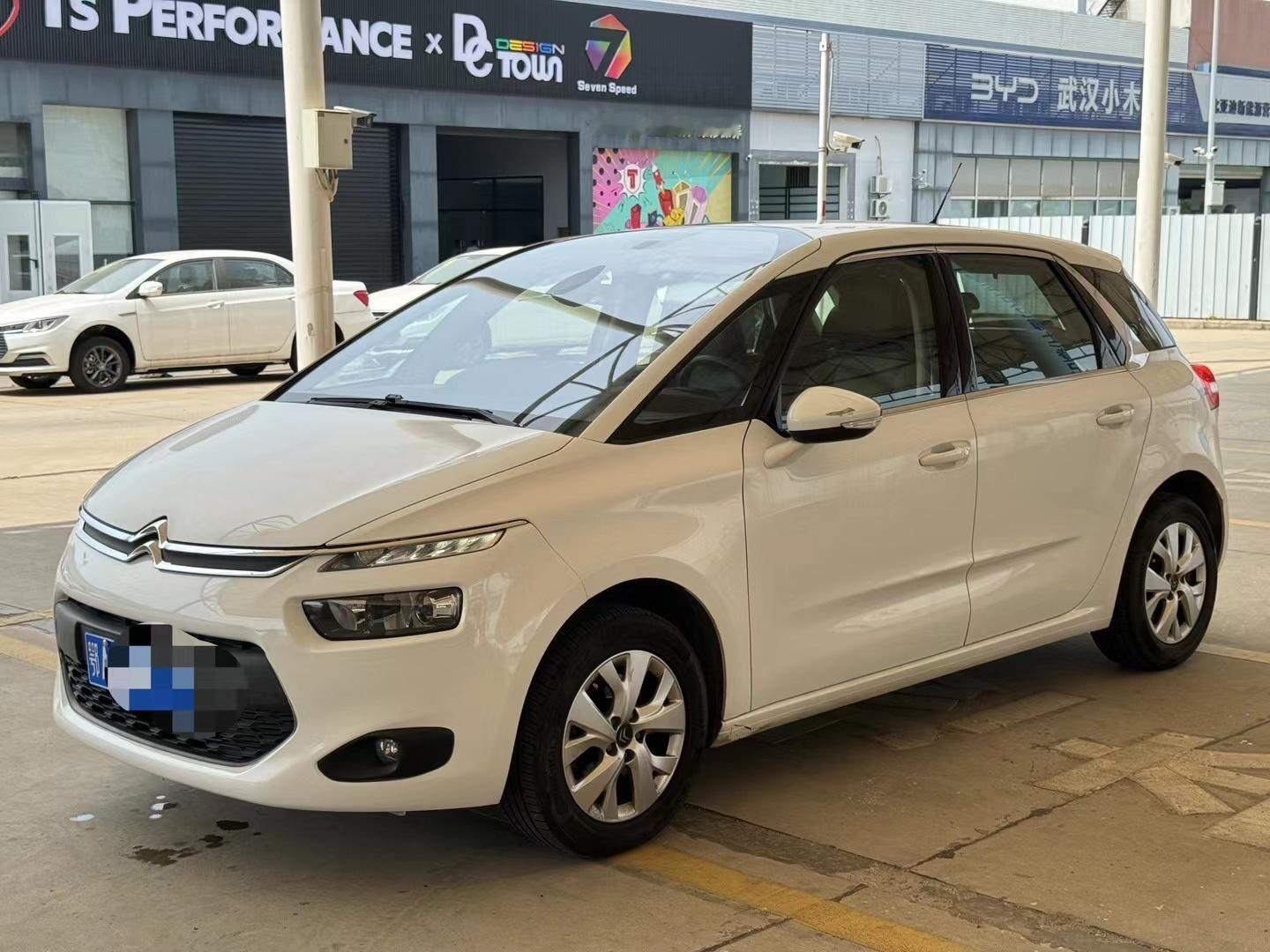 2017年底上牌进口 C4毕加索 五座时尚版水滴状外观设计 1.6T匹配爱信6A