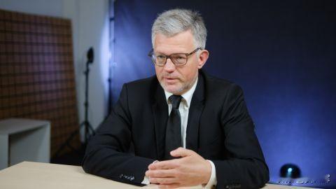 【“你们得到的只会是窟窿，绝不是乌克兰”：乌代表在联合国强硬回击俄罗斯】

 