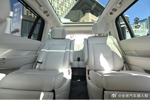 买车还能有越级消费，这波真想35万预算还在看合资？建议直接看看领克900的配置和