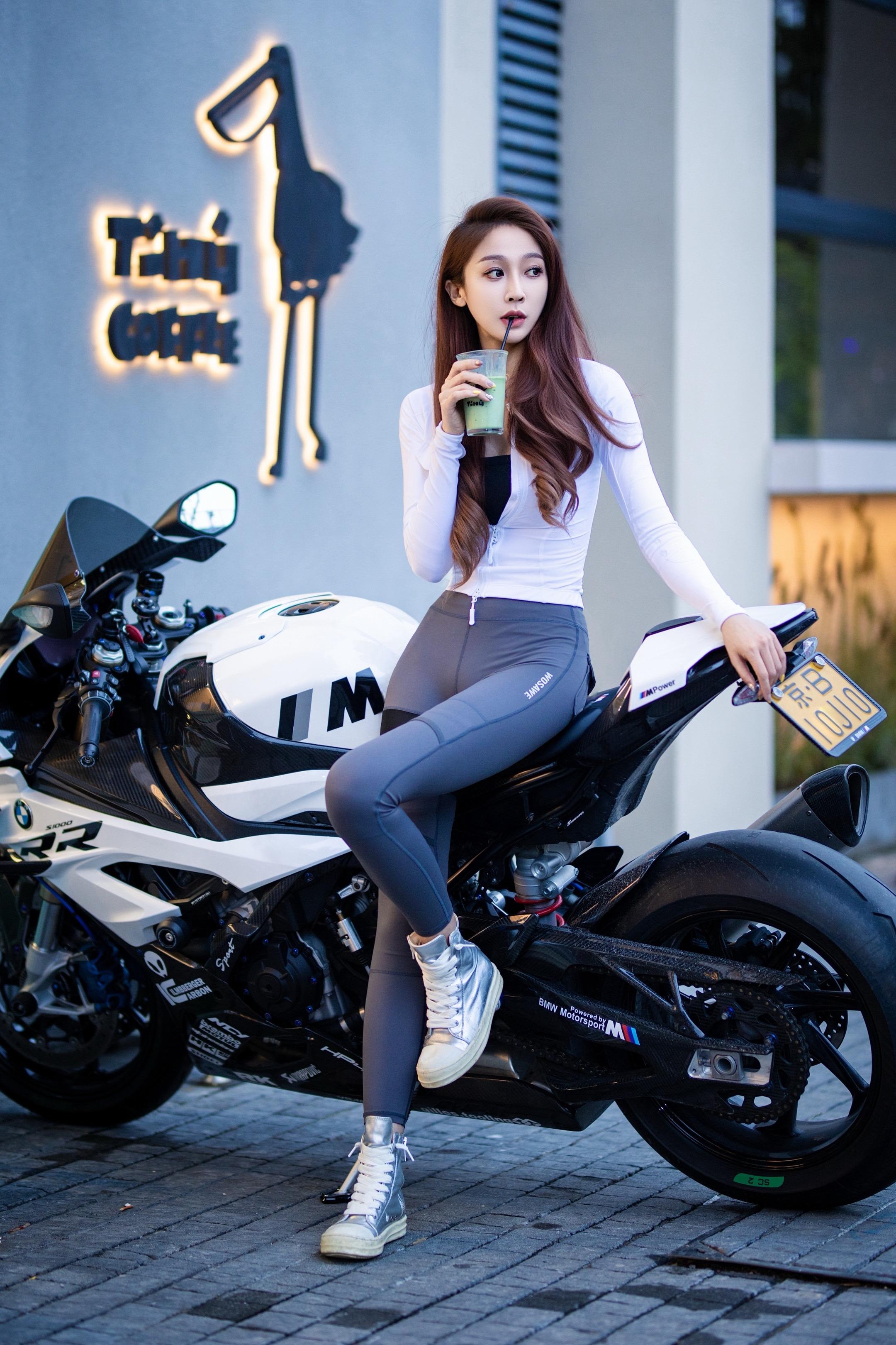 天总在将黑未黑时最美…📷