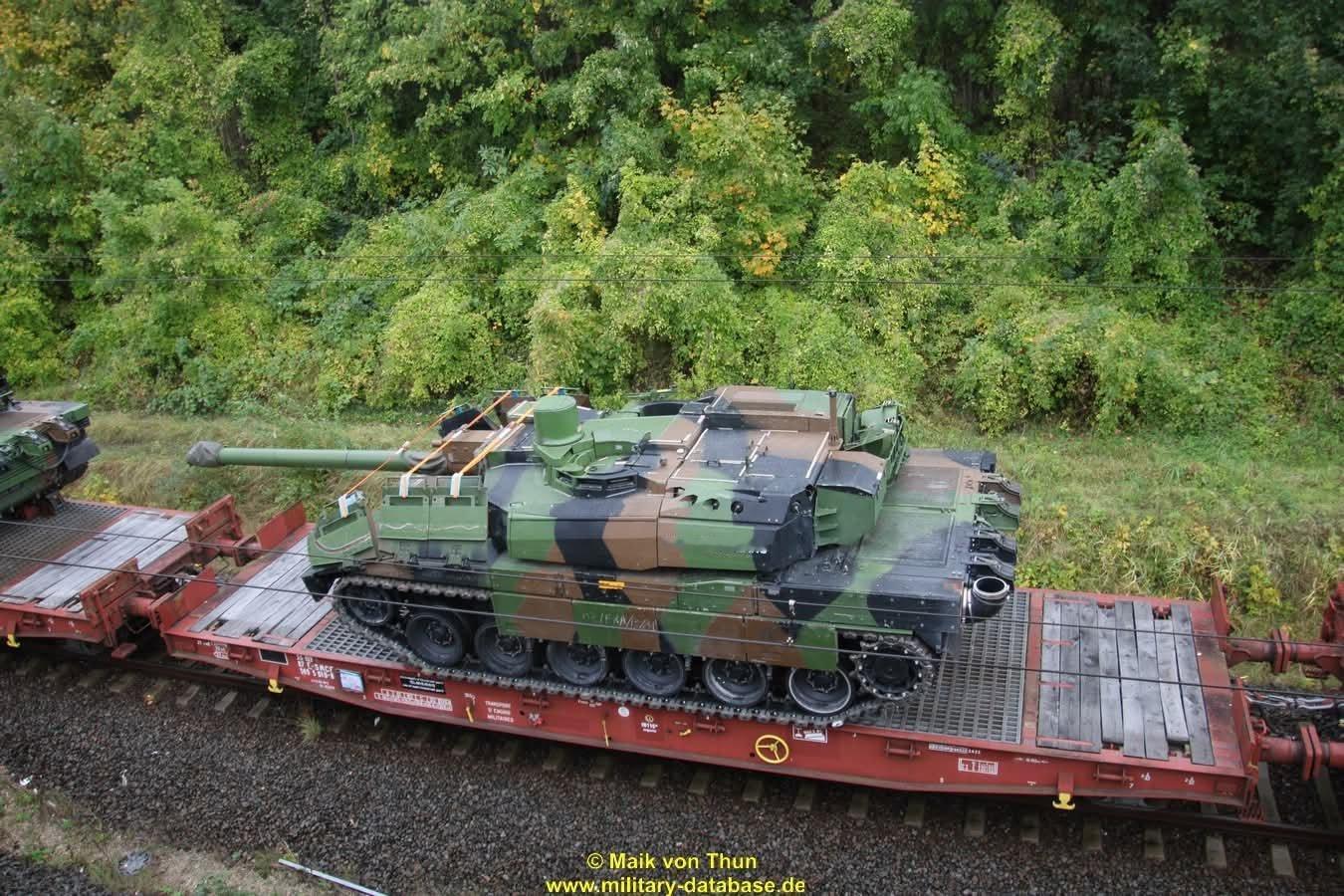 飞扬军事每日军列 