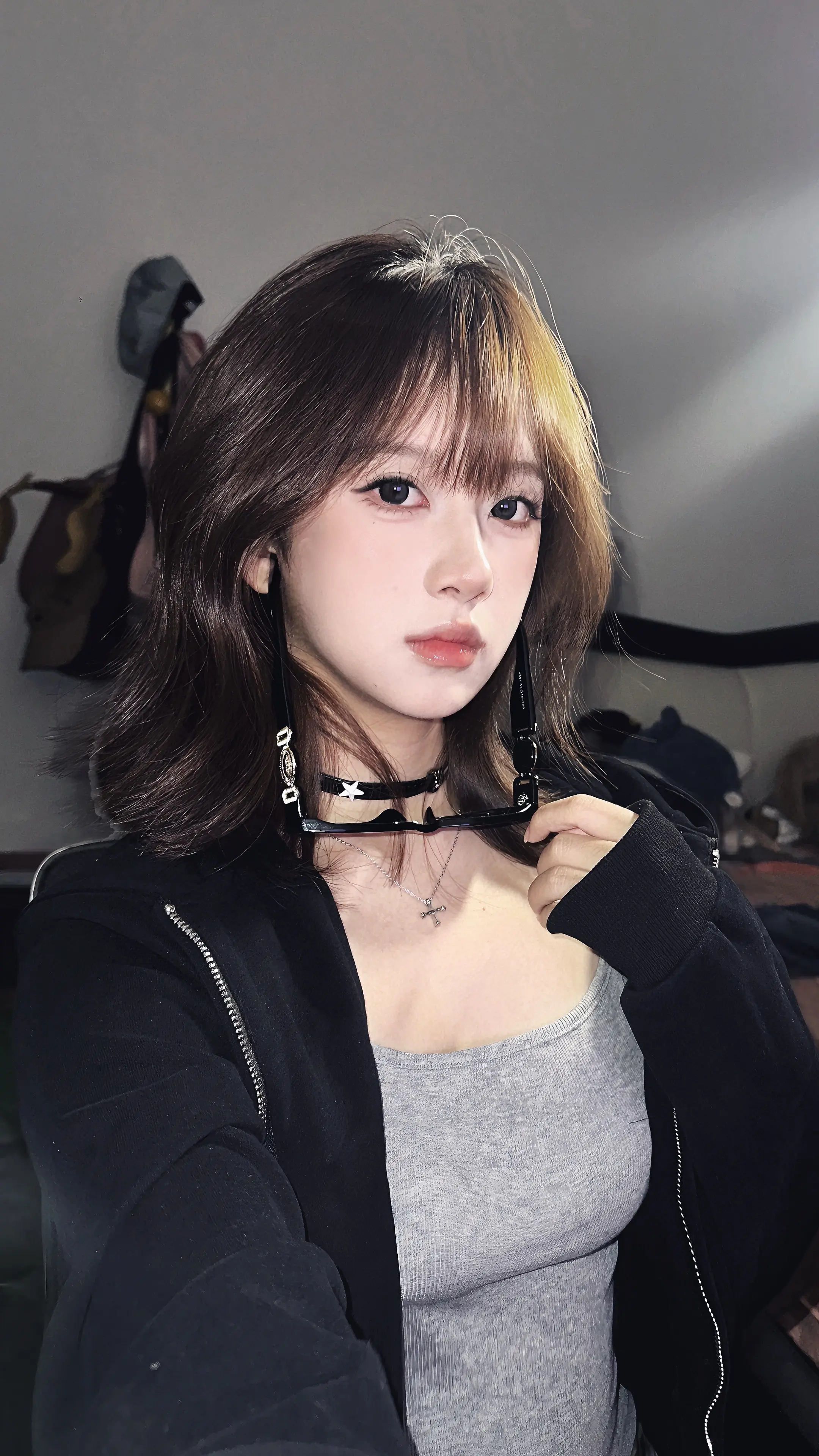 那些曾经打倒我的人谢谢你们躺着真的很舒服。