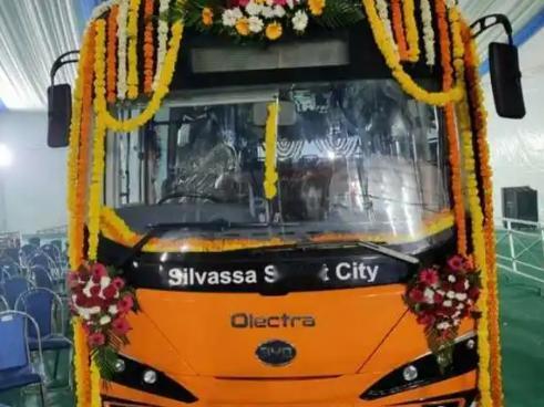 据印媒报道，印度商务部严重遣责中国比亚迪，让印度人先付款后提车的商业行为。印媒说