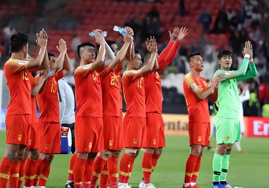 中国U17新星有望签约西甲俱乐部梯队，未来可能成为球队黑马，球迷觉得还是以官宣为