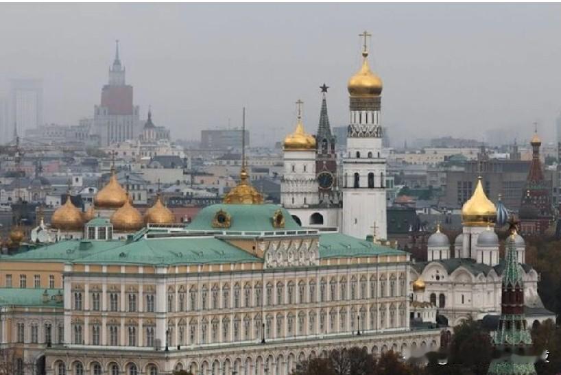 《消息报》报道，克里姆林宫称周末乌克兰和谈没有取得突破。
路透社2025年10月