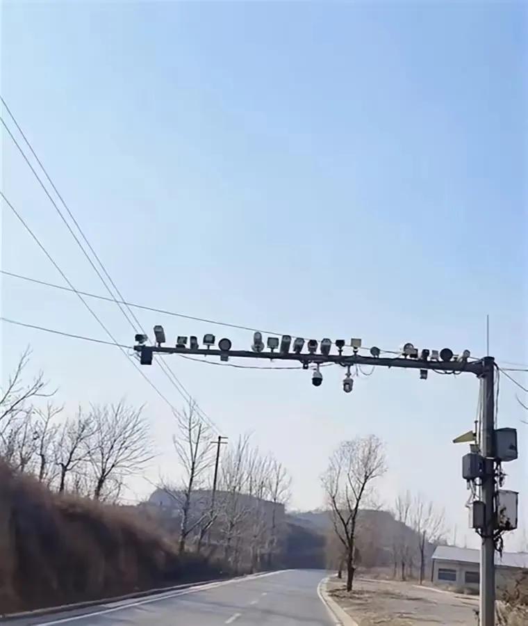 某地学校的事例说明，监控想用就用，不用就坏，因为都是“临时工”！