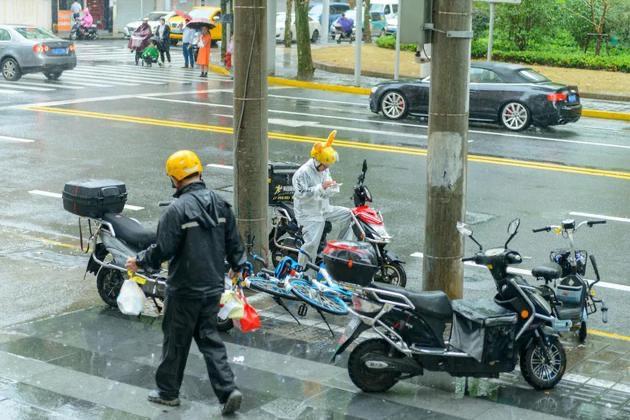 美团：今年餐饮客单价几乎重回十年前 外卖订单有75%低于15块

近日美团高管公