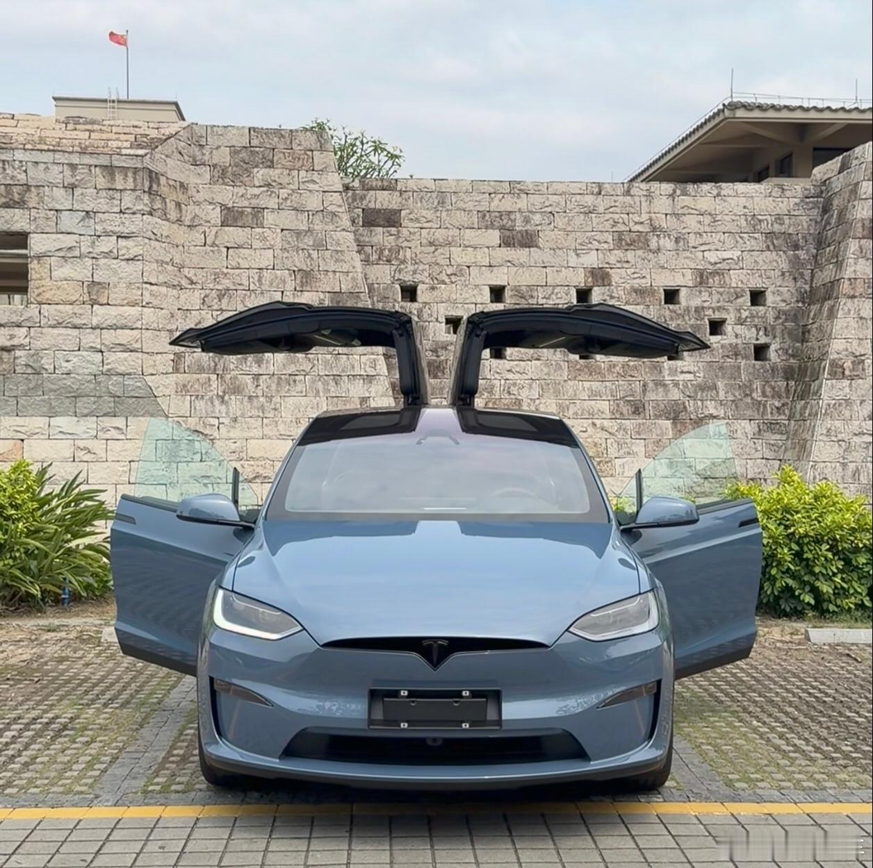中国已不是特斯拉最低价格市场 🔥 特斯拉在加拿大掀桌子了！Model 3起售价
