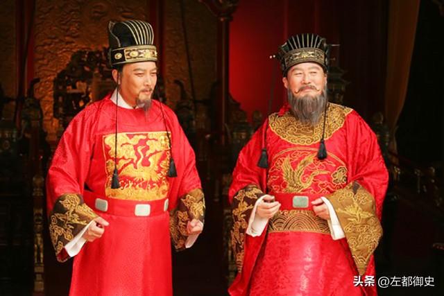 高拱清算陆炳，无论如何也是说不过去的。
陆炳是大明锦衣卫第一扛把子，也是大明唯一