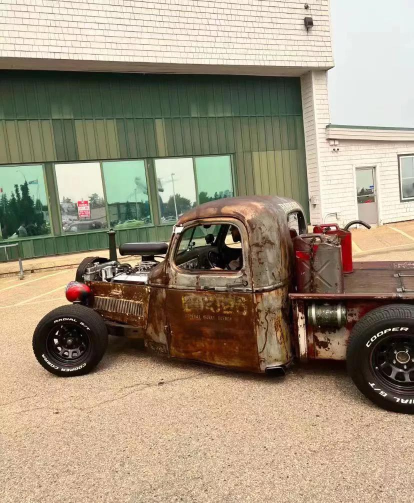 就这?豪车?
今天考完试饿得不行，找了pho去吃越南米粉，加拿大的餐厅都有一个特